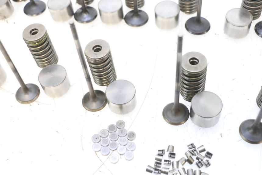 photo de SOUPAPE YAMAHA XJ6 600 (2008 - 2016) - Détails caractéristiques