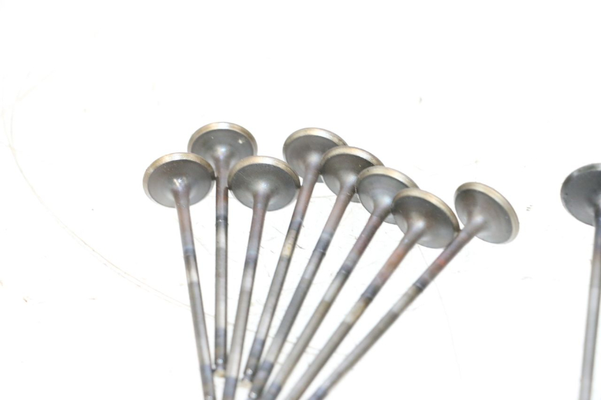 photo de SOUPAPE YAMAHA XJ6 600 (2008 - 2016) - Zoom état d’usage