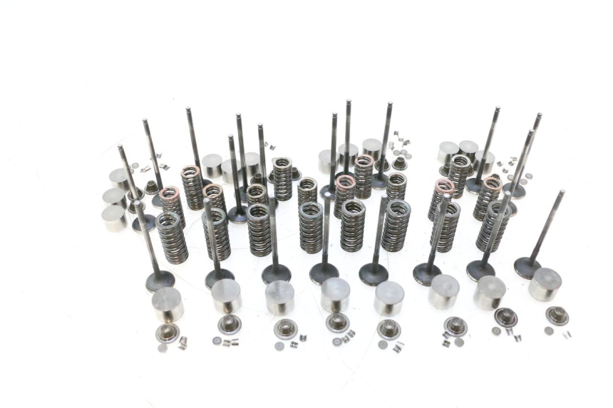 photo de SOUPAPE YAMAHA YZF R GENESIS 750 (1993 - 1998) - Marquages et références