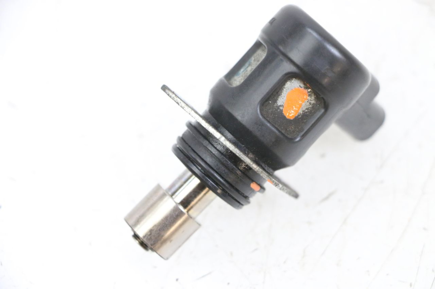 photo de STARTER AUTOMATIQUE SUZUKI BURGMAN 650 (2013 - 2020) - Gros plan technique