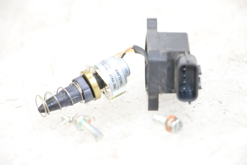 photo de STARTER AUTOMATIQUE YAMAHA BW'S BWS 125 (2010 - 2013) - Autre angle de vue