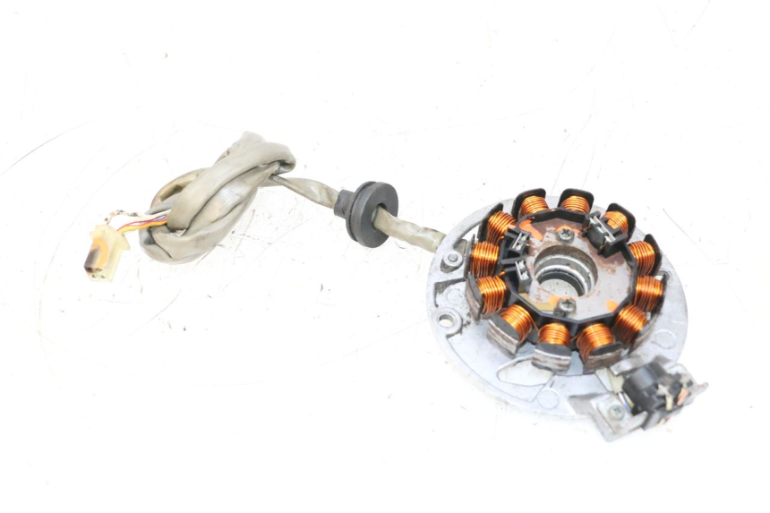 photo de STATOR MBK BOOSTER SPIRIT NAKED 50 (2004 - 2017) - Vue principale