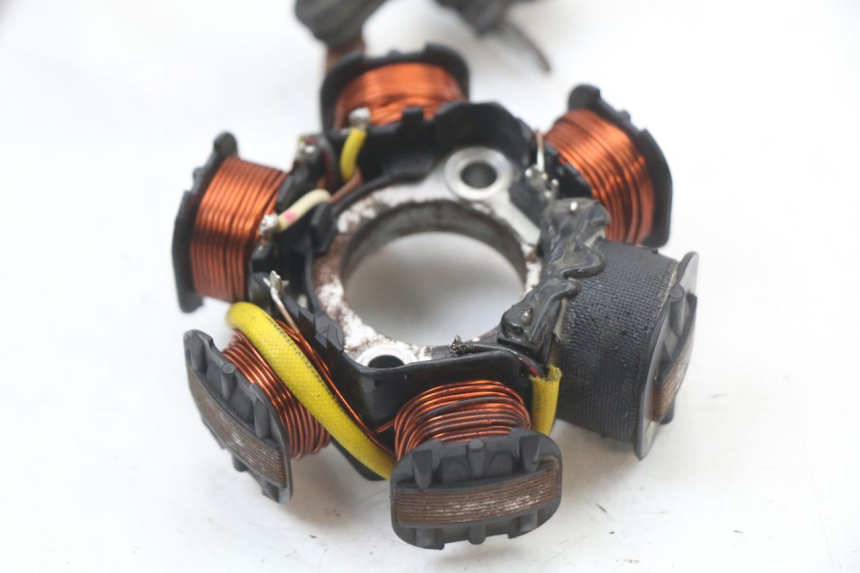 photo de STATOR PEUGEOT BUXY 50 (1993 - 1998) - Zoom état d’usage