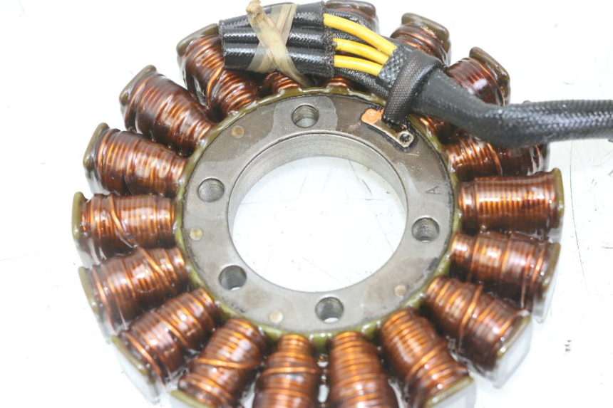 photo de STATOR HONDA CB R 1000 (2018 - 2023) - Points de fixation