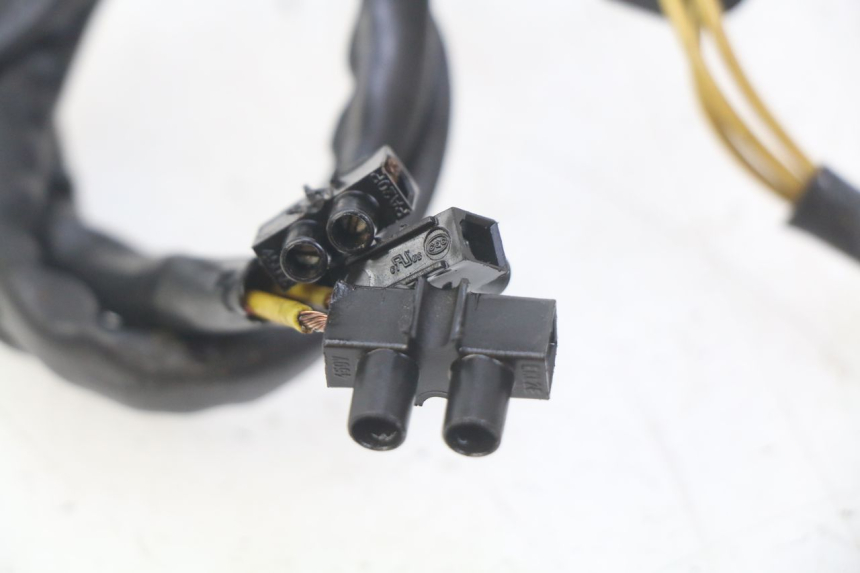 photo de STATOR HONDA CBF 500 (2004 - 2007) - Points de fixation