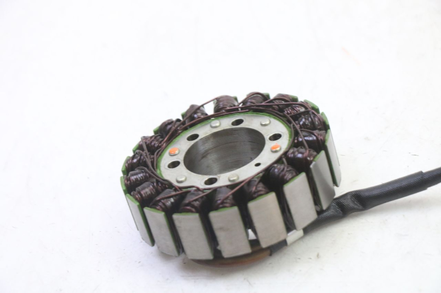 photo de STATOR HONDA CBR RR FIREBLADE 900 (1992 - 1994) - Zoom état d’usage
