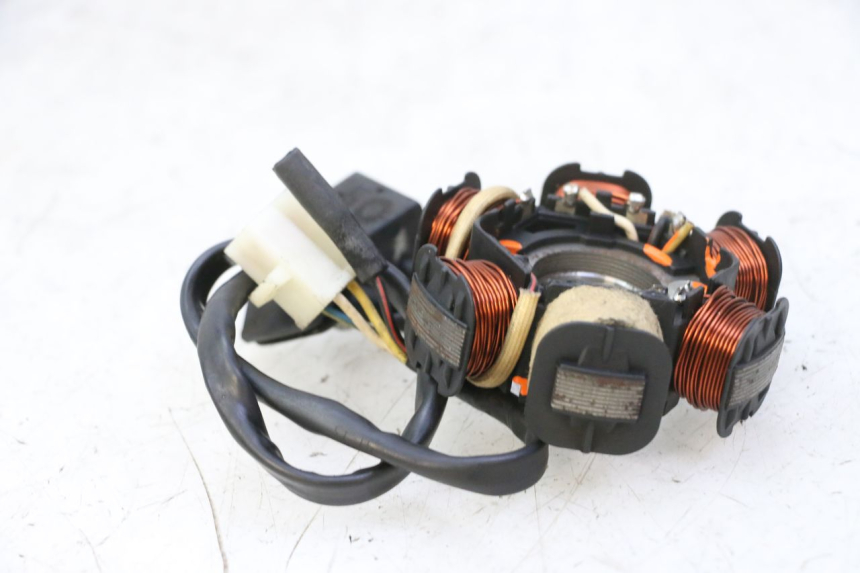 photo de STATOR PEUGEOT CITYSTAR 50 (2013 - 2017) - Autre angle de vue