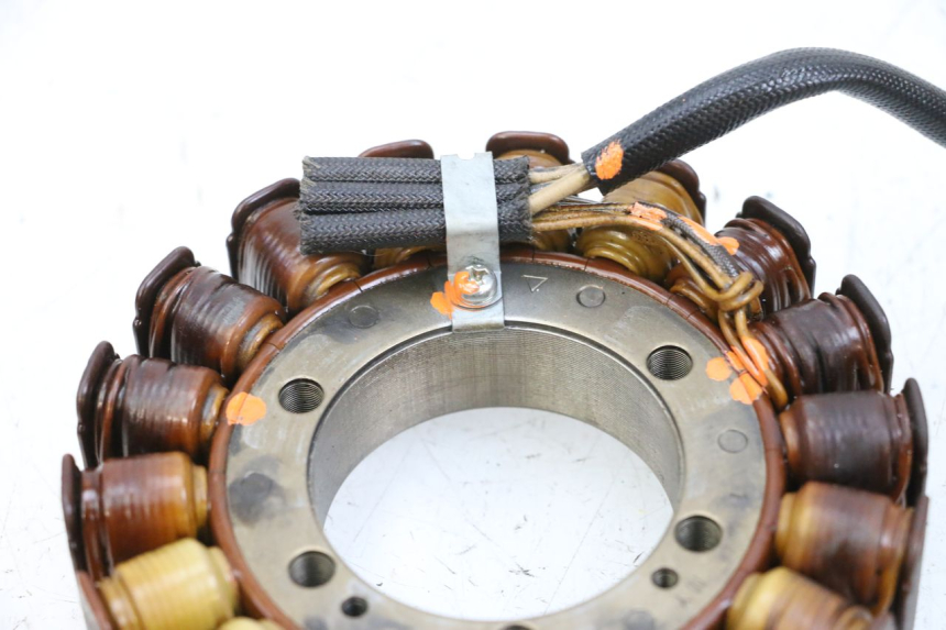 photo de STATOR YAMAHA FJR ABS 1300 (2006 - 2012) - État de surface