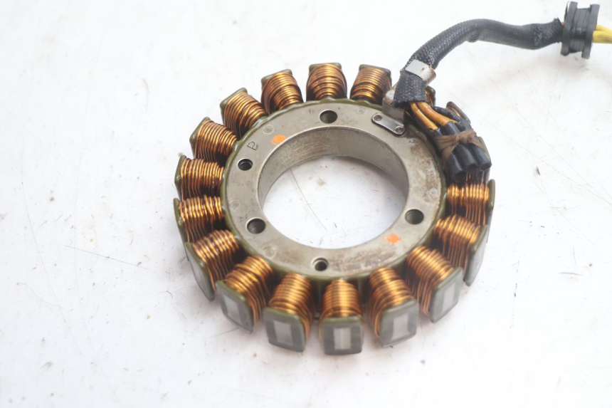 photo de STATOR HONDA FJS SILVER WING SILVERWING 400 (2005 - 2008) - Détail de la pièce