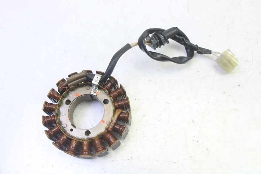 photo de STATOR YAMAHA FZ6 N FAZER 600 (2004 - 2006) - Vue principale