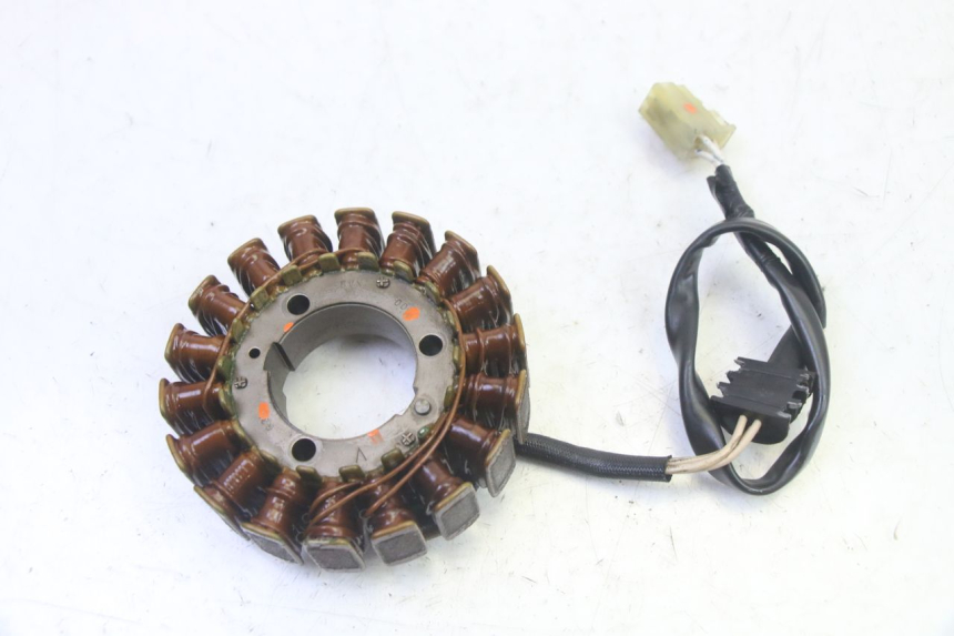 photo de STATOR YAMAHA FZ6 N FAZER 600 (2004 - 2006) - Zoom état d’usage