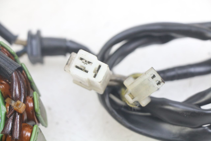 photo de STATOR YAMAHA FZS FAZER 600 (1998 - 2001) - Autre angle de vue