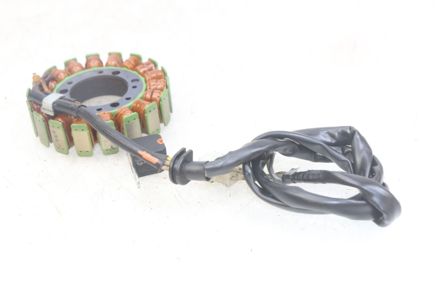photo de STATOR YAMAHA FZS FAZER 600 (1998 - 2001) - Vue d’ensemble
