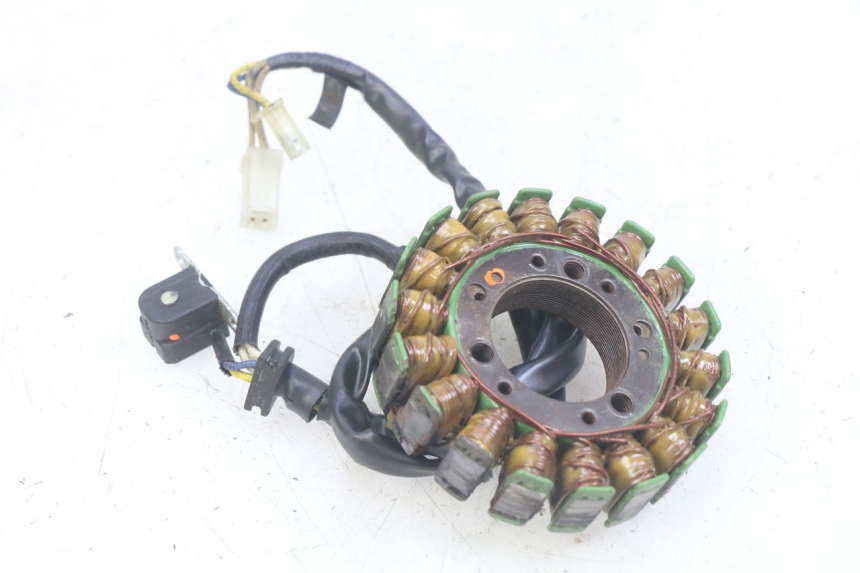 photo de STATOR YAMAHA FZS FAZER 600 (1998 - 2001) - Vue d’ensemble