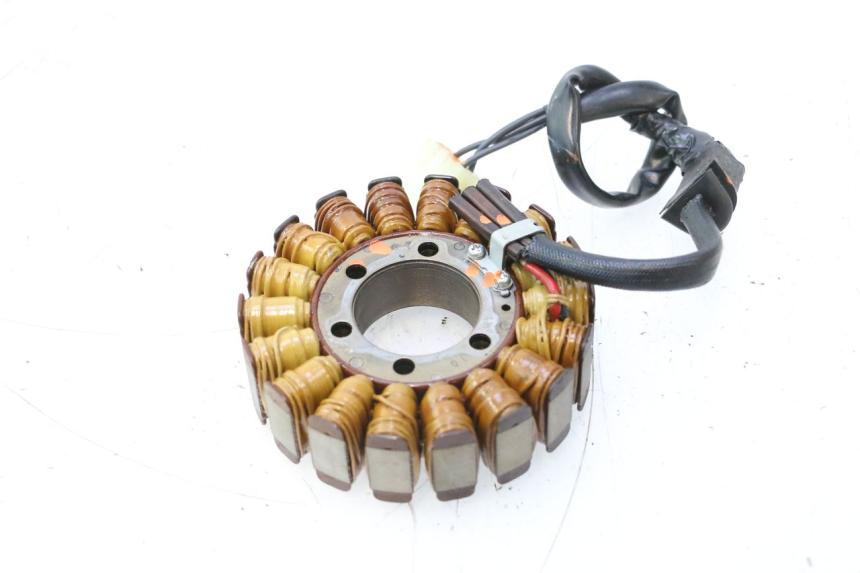 photo de STATOR SUZUKI GSR 600 (2005 - 2012) - Autre angle de vue