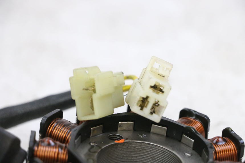 photo de STATOR HYOSUNG GTR 125 (2006 - 2008) - Gros plan technique