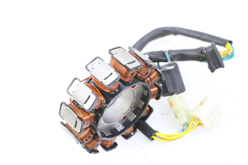 photo de STATOR HYOSUNG GTR 125 (2006 - 2008) - Points de fixation