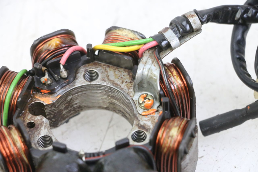 photo de STATOR HONDA MTX TC02 125 (1987 - 1989) - Gros plan technique