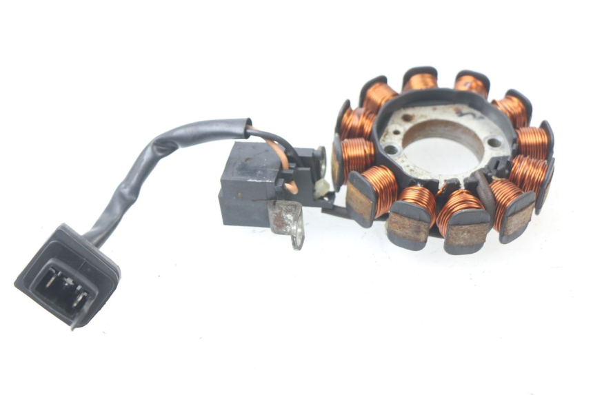 photo de STATOR PIAGGIO LIBERTY 4T 50 (2009 - 2015) - Gros plan technique