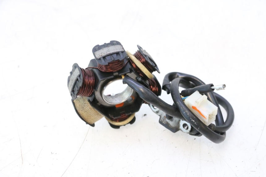photo de STATOR PEUGEOT LUDIX 50 (2008 - 2017) - Vue d’ensemble
