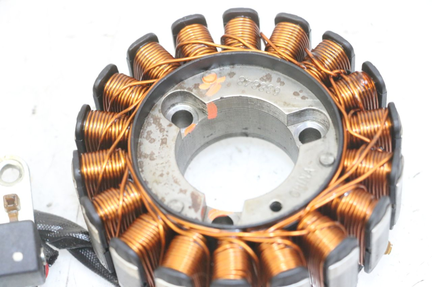 photo de STATOR PIAGGIO MP3 LT 300 (2010 - 2016) - Zoom composants