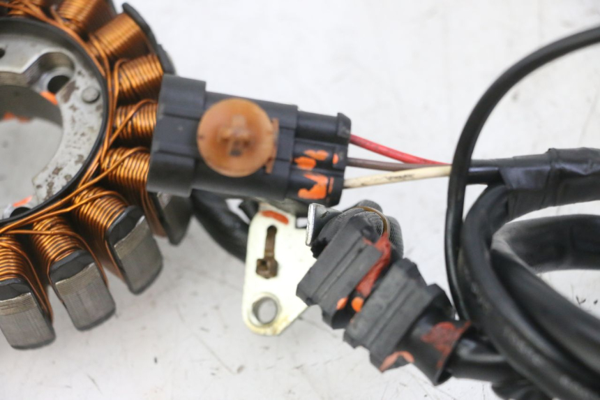 photo de STATOR PIAGGIO MP3 LT 300 (2010 - 2016) - Zoom état d’usage