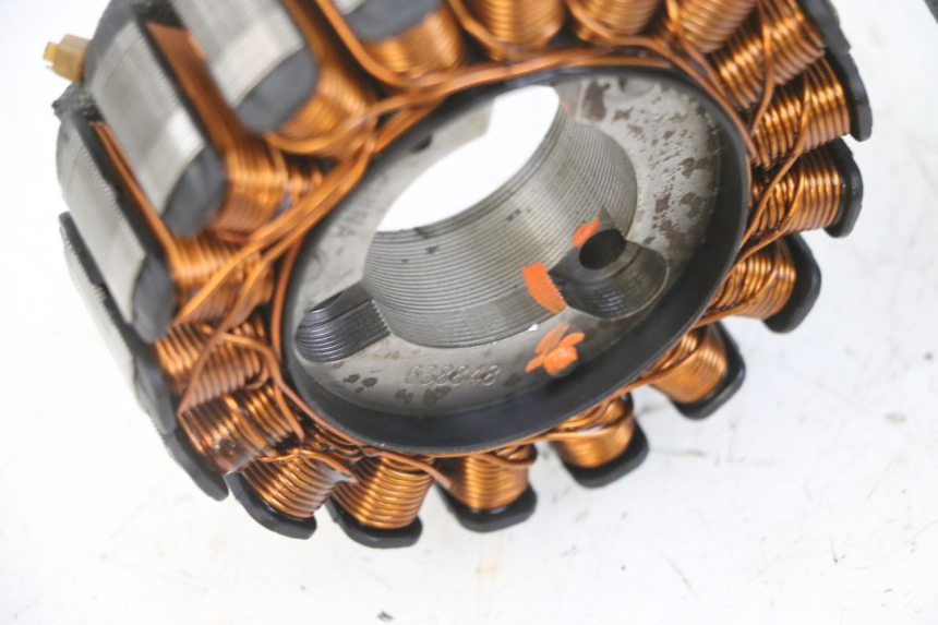 photo de STATOR PIAGGIO MP3 LT 300 (2010 - 2016) - Gros plan technique