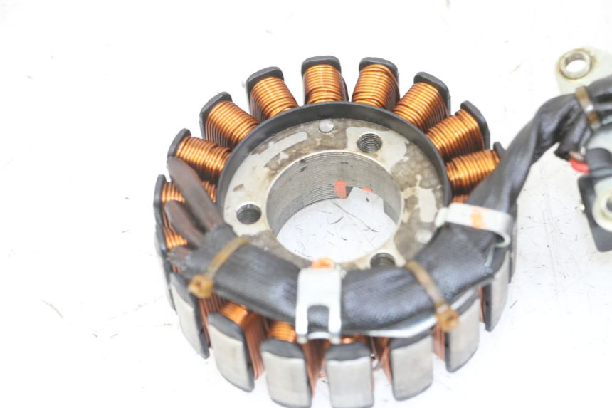 photo de STATOR PIAGGIO MP3 LT 300 (2010 - 2016) - Marquages et références