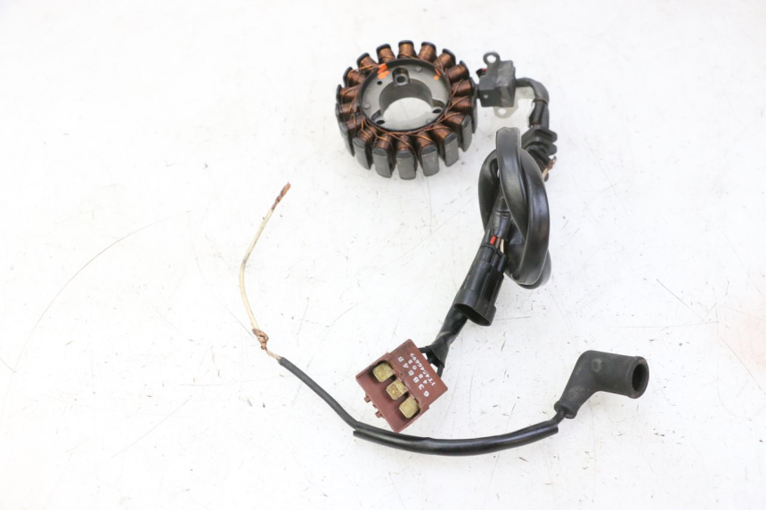 photo de STATOR PIAGGIO MP3 RL 250 (2006 - 2010) - Vue produit