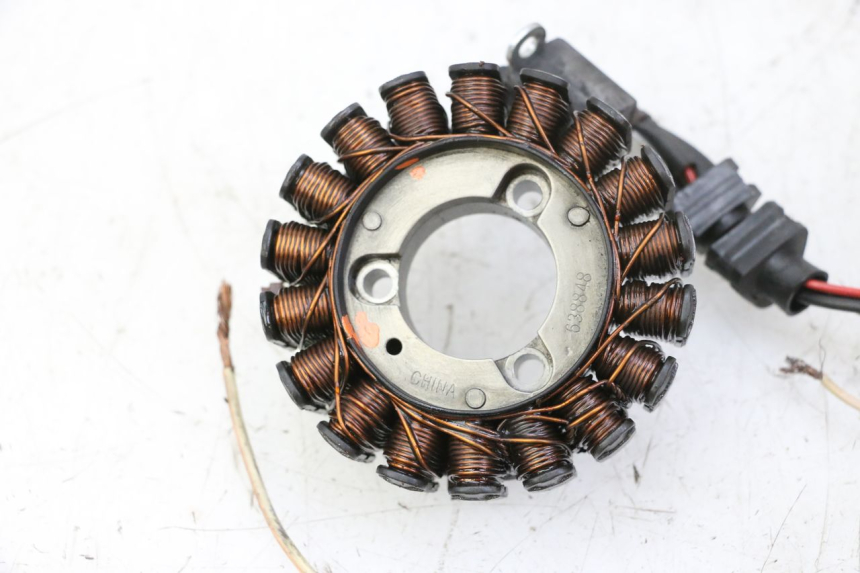 photo de STATOR PIAGGIO MP3 RL 250 (2006 - 2010) - Photo complémentaire
