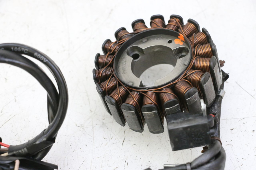 photo de STATOR PIAGGIO MP3 RL 250 (2006 - 2010) - Marquages et références