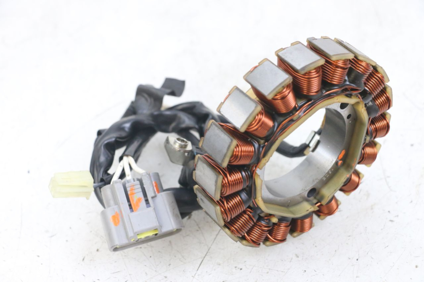 photo de STATOR YAMAHA MT-07 MT07 ABS 700 (2014 - 2017) - Points de fixation