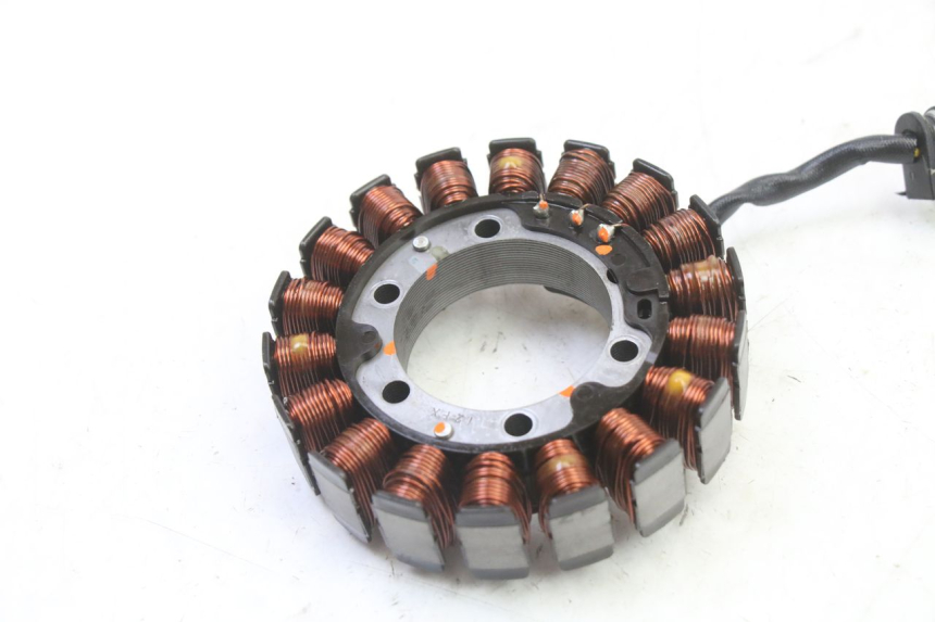 photo de STATOR HONDA NTV DEAUVILLE 650 (2001 - 2006) - Détail de la pièce