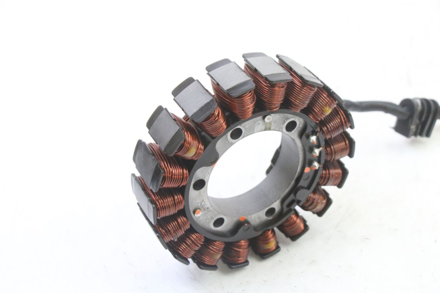 photo de STATOR HONDA NTV DEAUVILLE 650 (2001 - 2006) - Vue d’ensemble