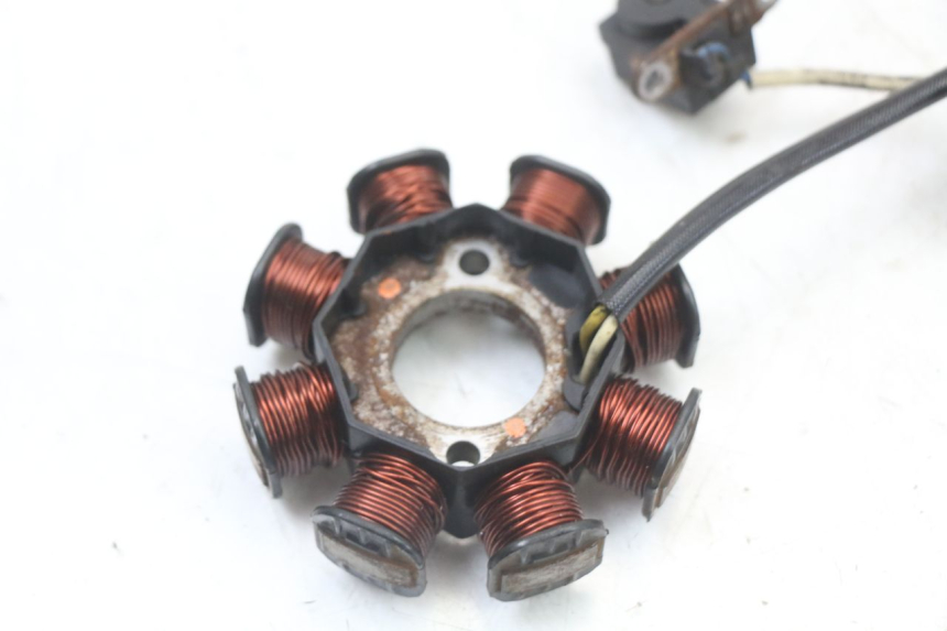 photo de STATOR PEUGEOT DJANGO 125 (2014 - 2017) - Détail de la pièce