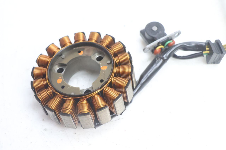photo de STATOR PEUGEOT SATELIS 125 (2006 - 2009) - Détail de la pièce