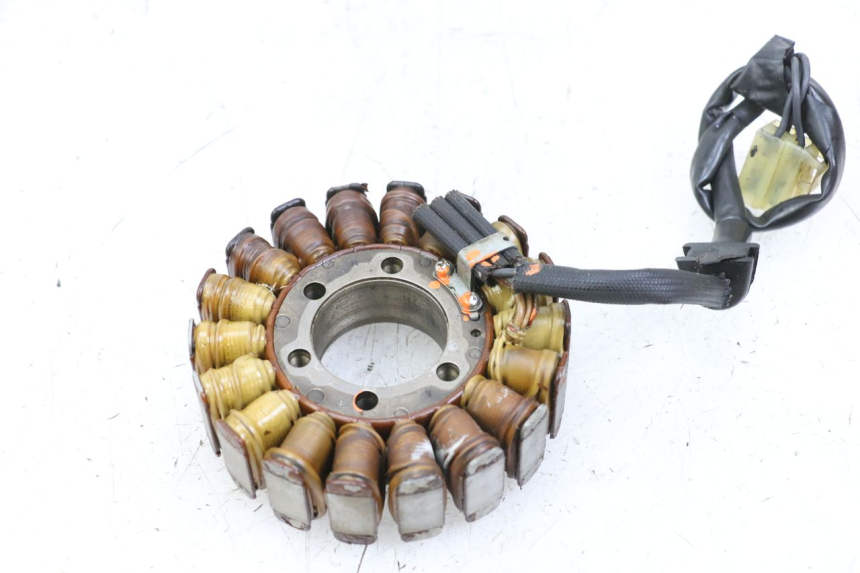 photo de STATOR SUZUKI GSR 750 (2011 - 2017) - Détail de la pièce