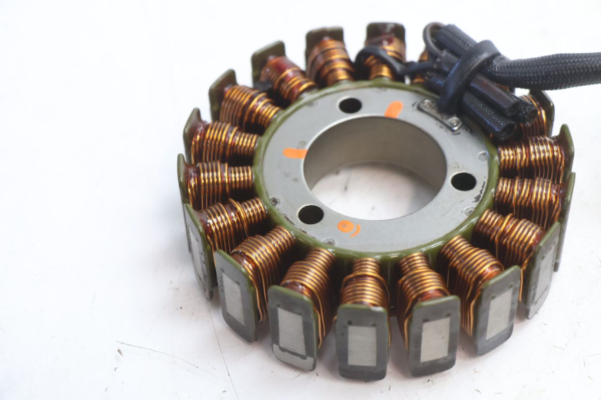 photo de STATOR SUZUKI SV S 650 (1999 - 2002) - Détail de la pièce
