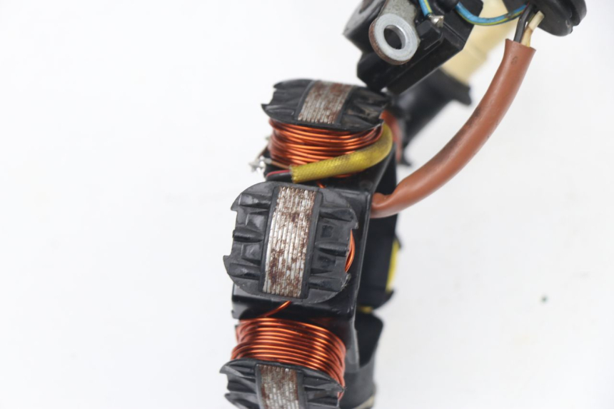 photo de STATOR PEUGEOT TREKKER TKR 50 (2005 - 2014) - Autre angle de vue