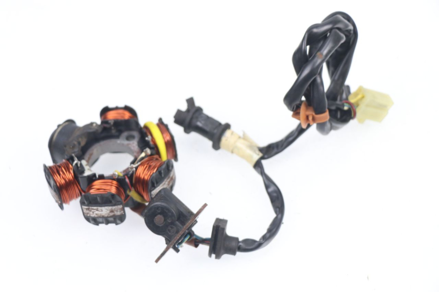 photo de STATOR PEUGEOT TREKKER TKR 50 (2005 - 2014) - Vue d’ensemble