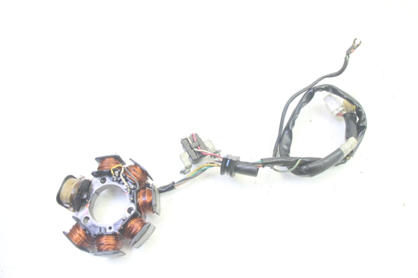 photo de STATOR YAMAHA TTR 125 (2000 - 2020) - Gros plan technique