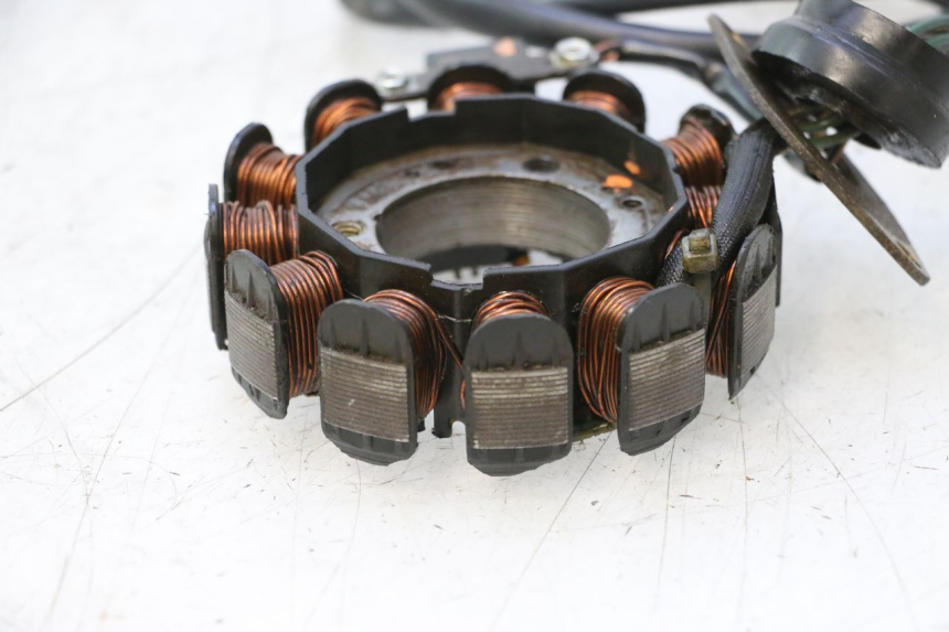 photo de STATOR YAMAHA WAVE RUNNER GP R 1200 (2000 - 2003) - Autre angle de vue