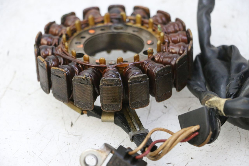 photo de STATOR YAMAHA X-MAX XMAX 125 (2010 - 2013) - Détails caractéristiques