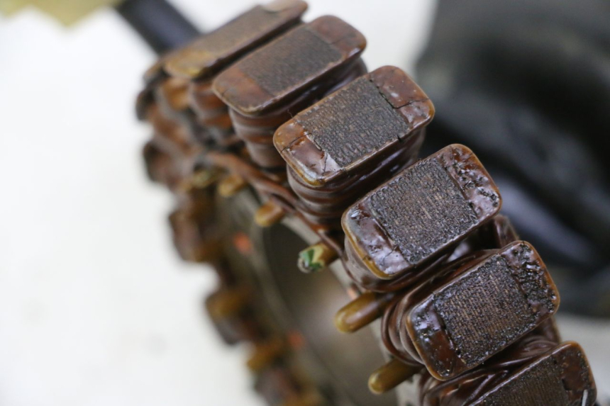 photo de STATOR YAMAHA X-MAX XMAX 125 (2010 - 2013) - Autre angle de vue