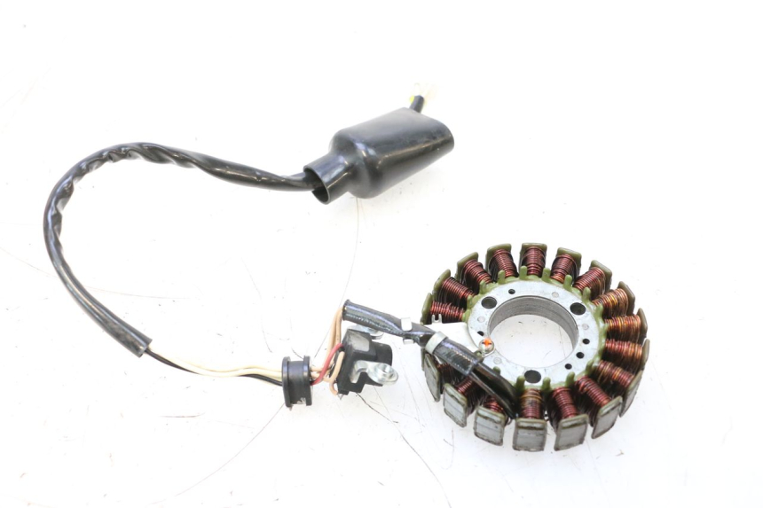 photo de STATOR YAMAHA X-MAX XMAX 125 (2010 - 2013) - Gros plan technique