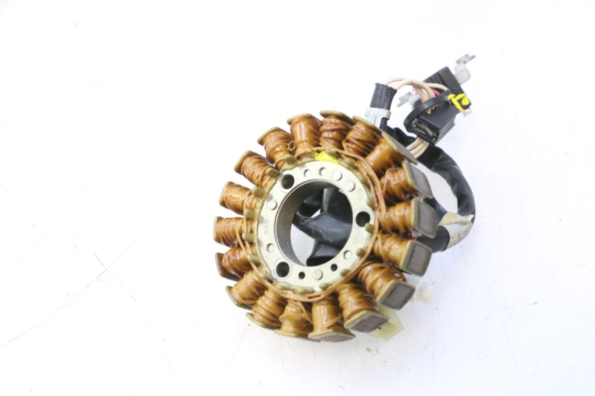 photo de STATOR YAMAHA XMAX X-MAX 125 (2006 - 2009) - Points de fixation
