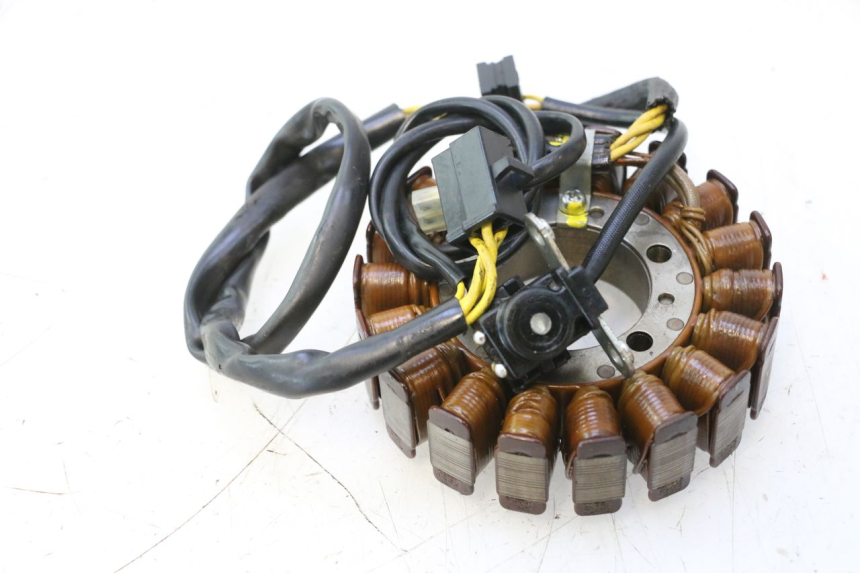 photo de STATOR HONDA XLV VARADERO 125 (2007 - 2012) - Autre angle de vue