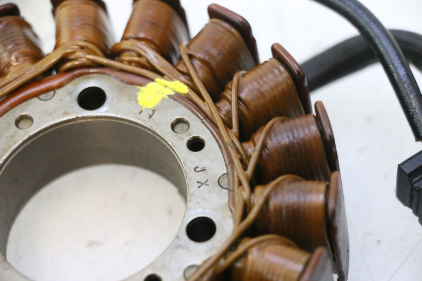 photo de STATOR HONDA XLV VARADERO 125 (2007 - 2012) - État de surface