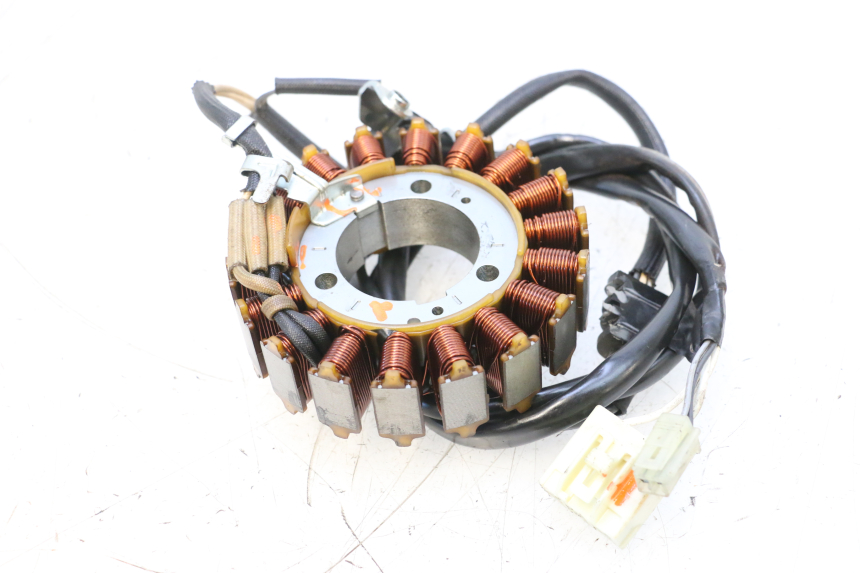 photo de STATOR YAMAHA XP T-MAX TMAX ABS 530 (2012 - 2015) - Marquages et références