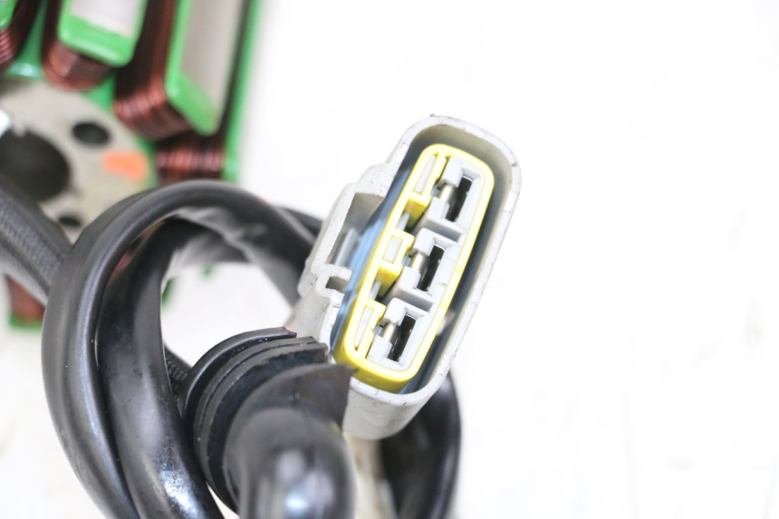 photo de STATOR YAMAHA FZ1 FAZER 1000 (2007 - 2009) - Gros plan technique